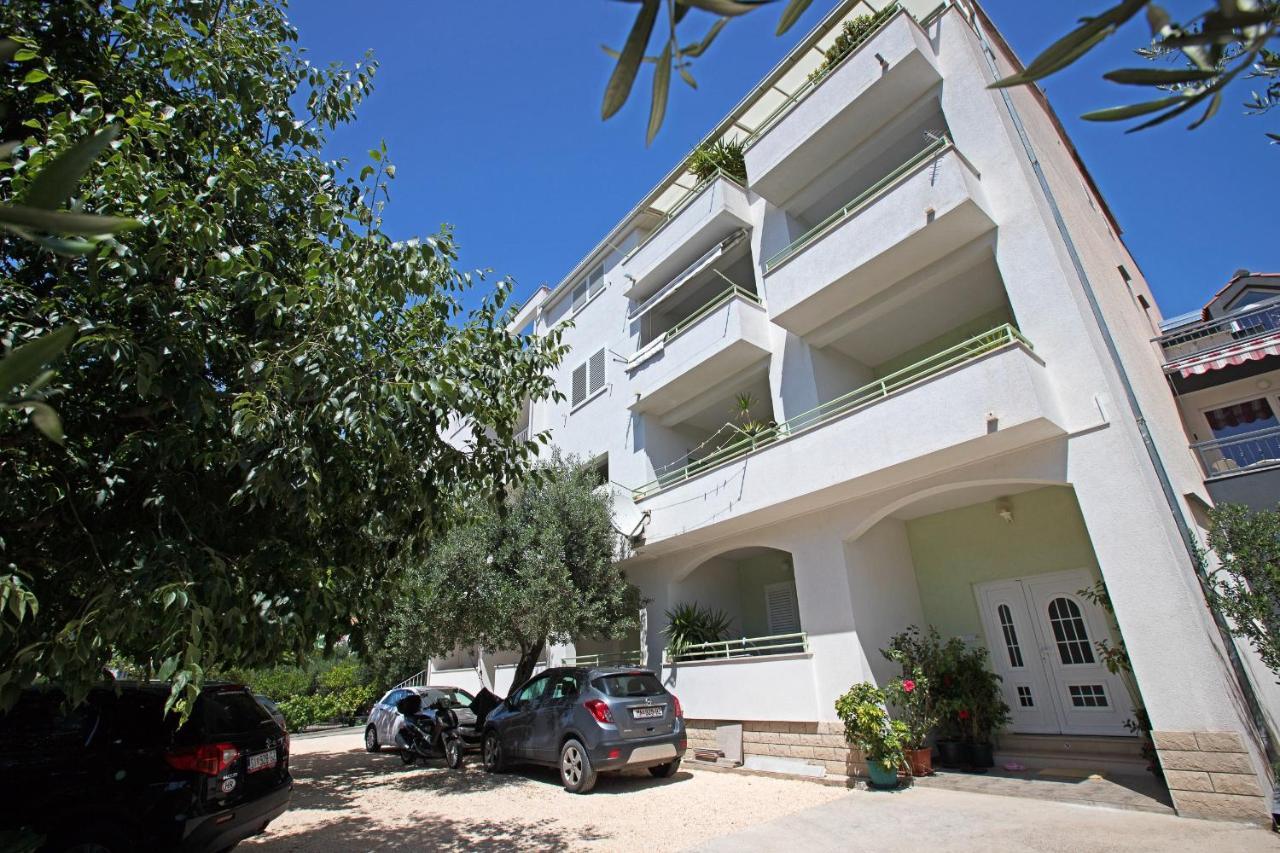 Apartments Strada Тучепи Екстер'єр фото