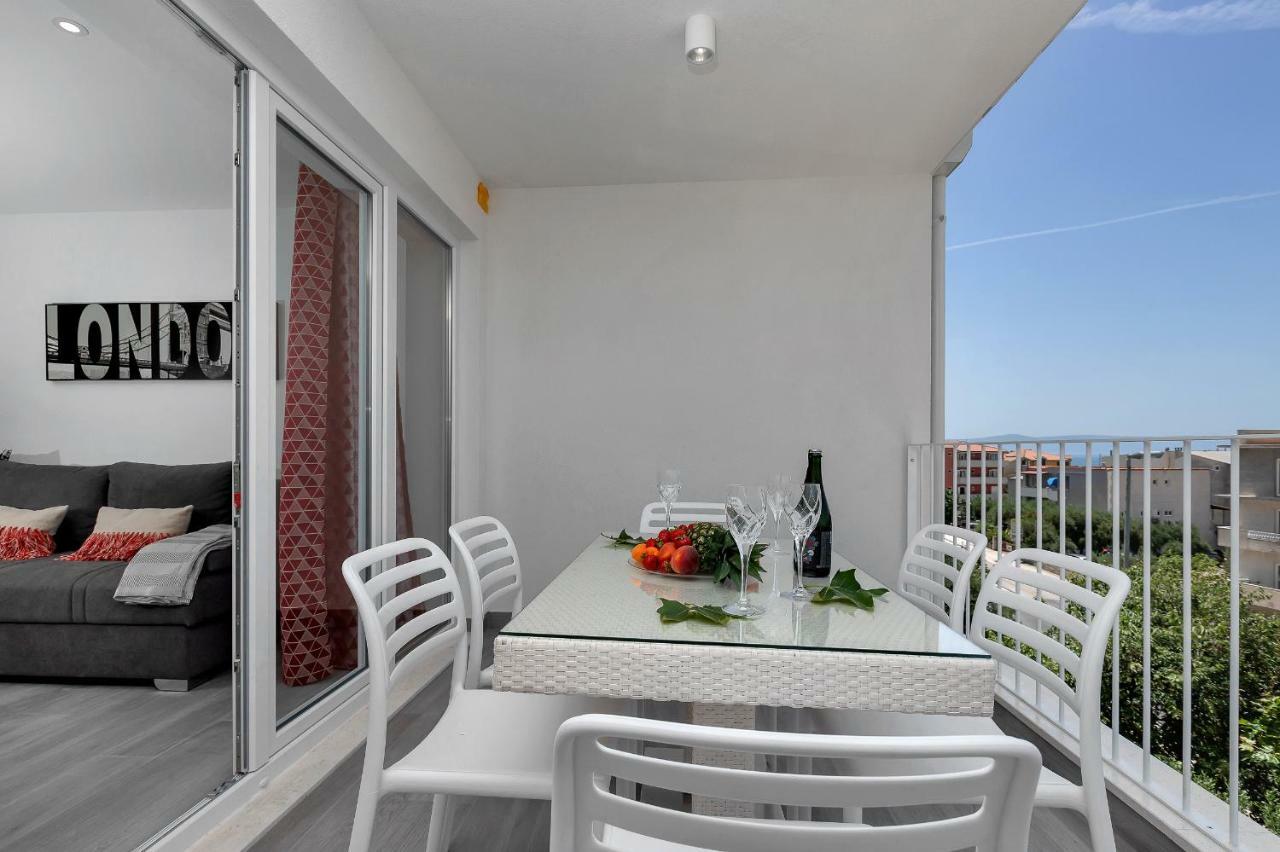 Apartments Strada Тучепи Екстер'єр фото